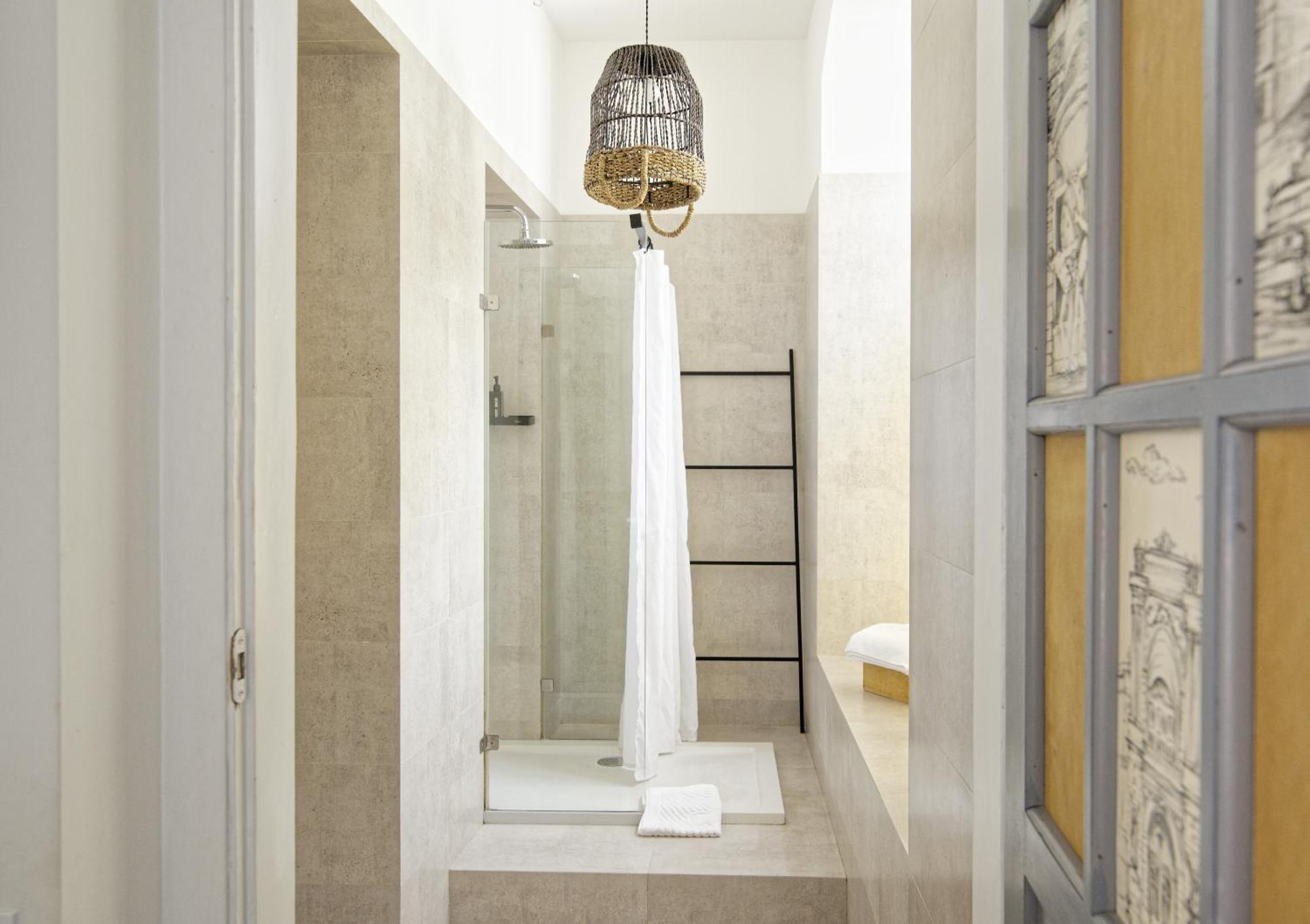 White Door Apartments Heart Of Odessa 1 מראה חיצוני תמונה